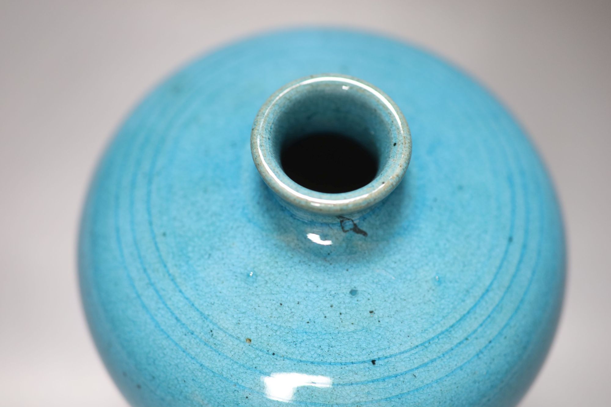 A Chinese turquoise glazed meiping, height 18cm